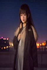 影院 2026年都市情感剧封面，现代城市夜景背景，男女主角对视画面温暖浪漫